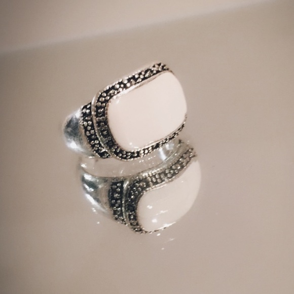 Jewelry - Silver tone white enamel marcasite ring
